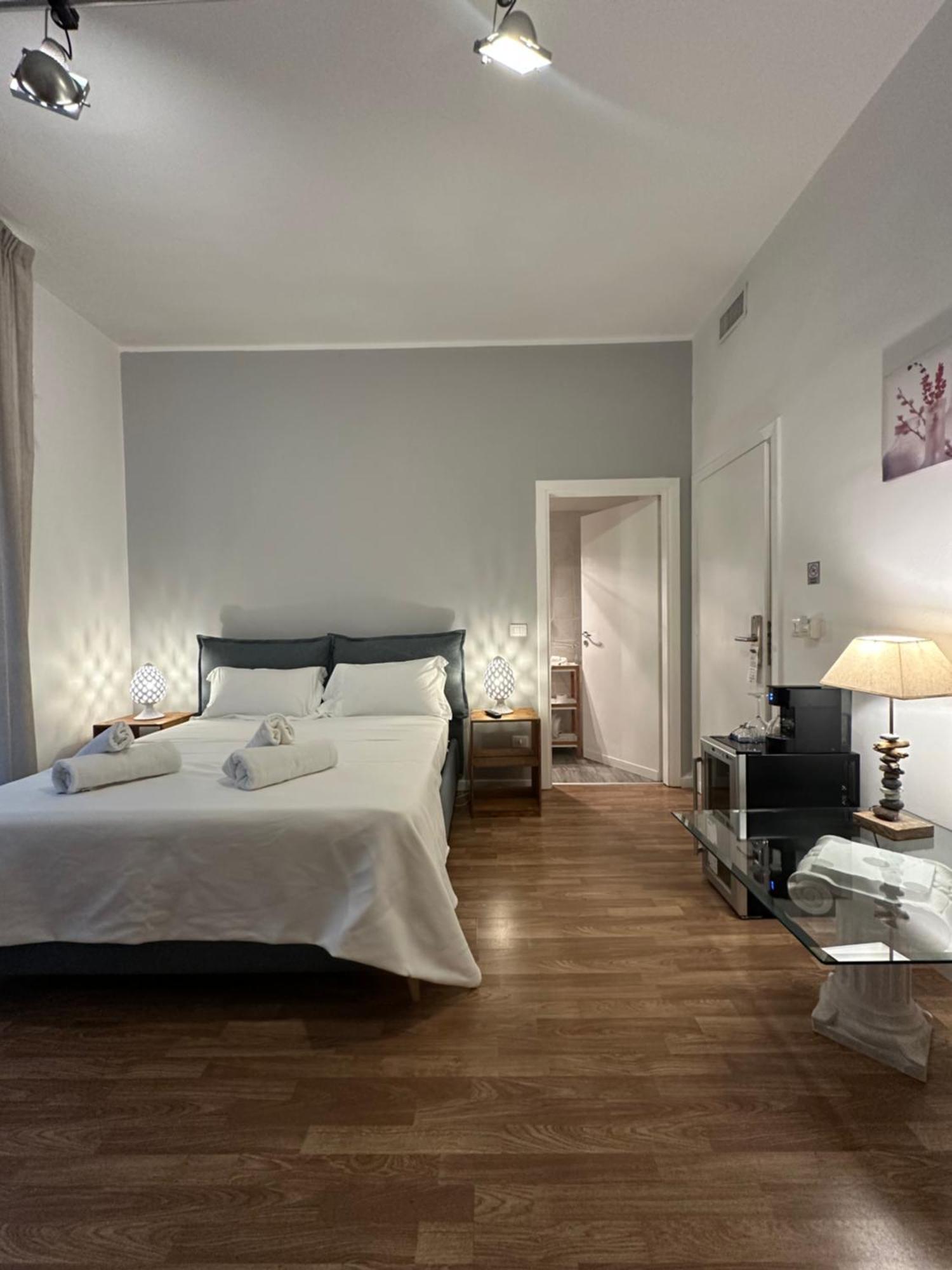 B&B Degli Artisti Suite Lecce Extérieur photo